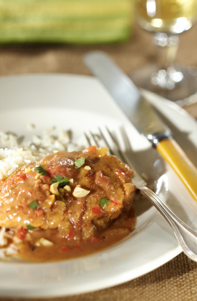 Chicken in Tomato-Peanut Sauce