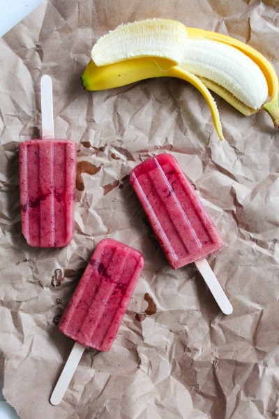 Healthy Strawberry Banana Popsicles - Relish