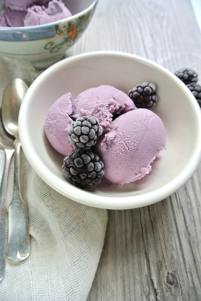 Fresh Blackberry Ice Cream