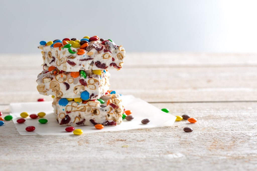No-Bake Crispy Pretzel Nut Squares